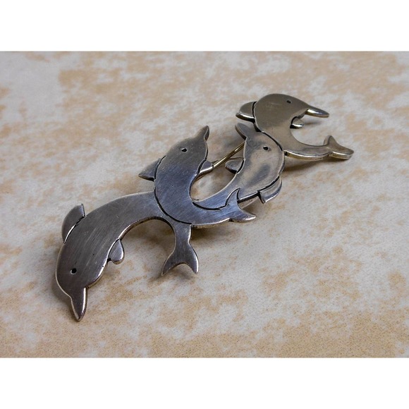 Vintage Mexico Sterling Silver Dolphins Brooch Pin 14 Grams - Picture 5 of 8